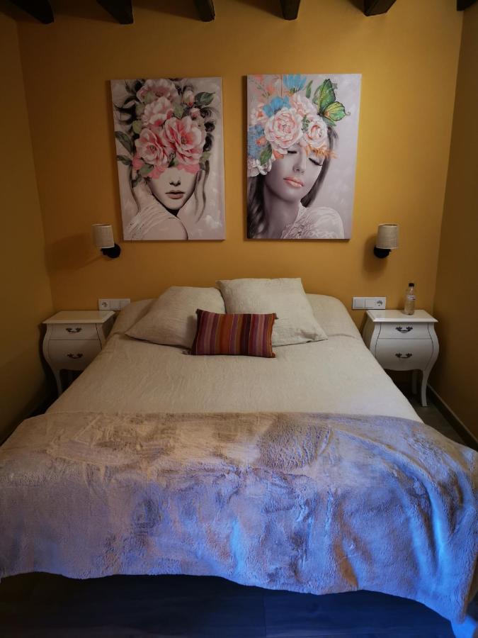 Bed and Breakfast Cal Duran Esparreguera Habitación foto