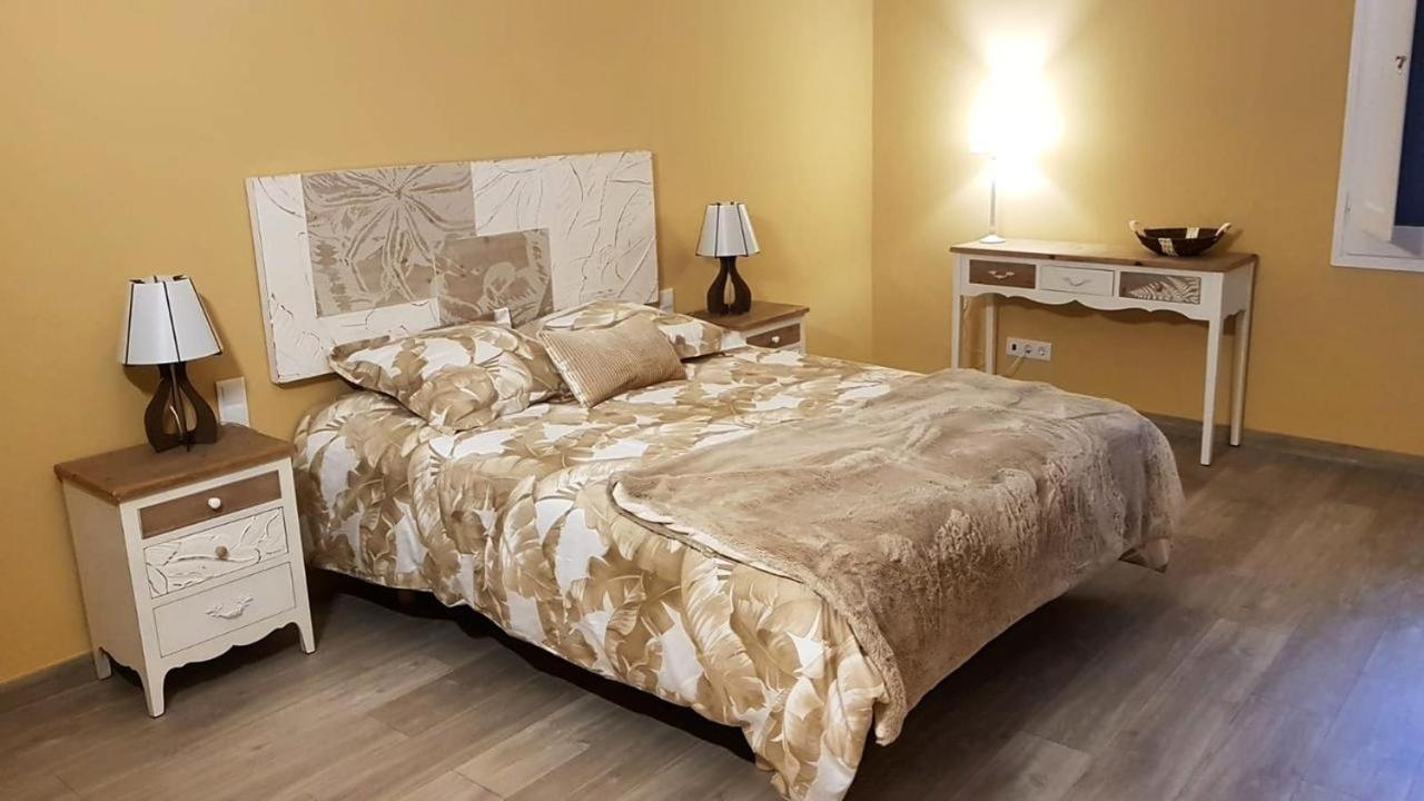 Bed and Breakfast Cal Duran Esparreguera Habitación foto
