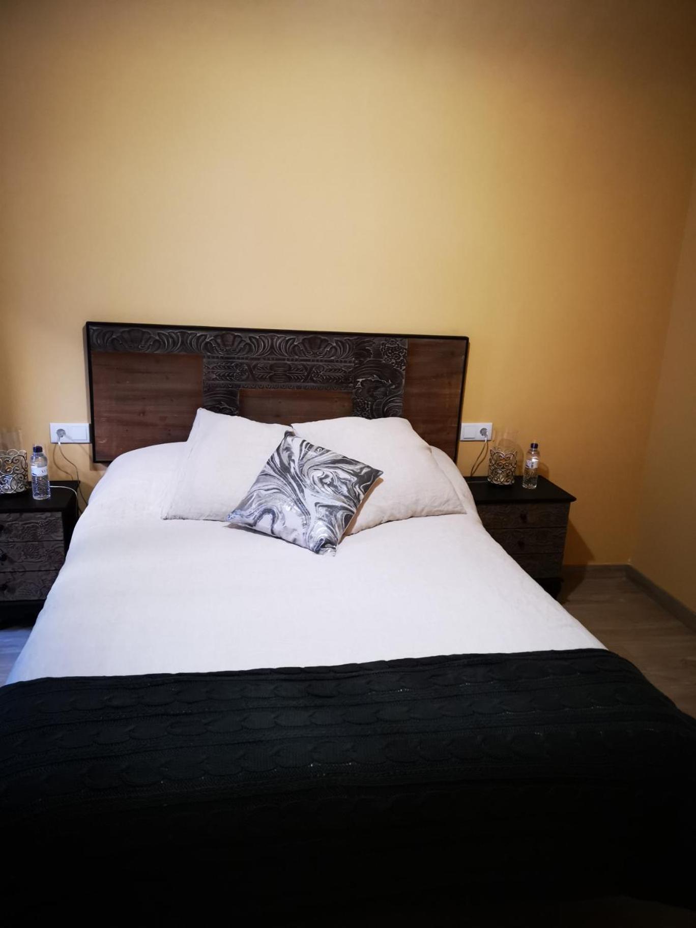 Bed and Breakfast Cal Duran Esparreguera Habitación foto